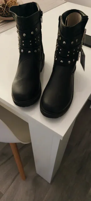 Botas Topway Negras con Tachuelas y Hebillas