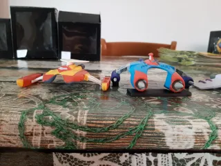 3 modellini navicelle spaziali anime