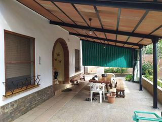 Chalet en venta en Almacelles