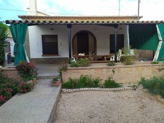 Chalet en venta en Almacelles