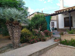 Chalet en venta en Almacelles
