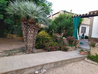 Chalet en venta en Almacelles