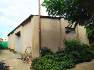 Chalet en venta en Almacelles