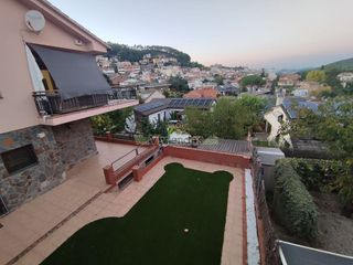 Chalet en venta en Torrelles de Llobregat