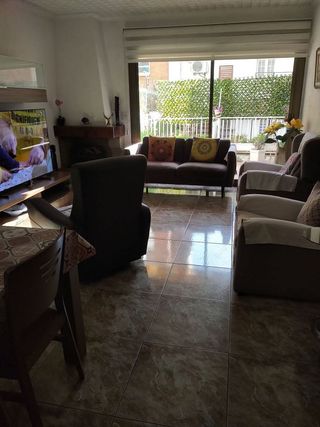 Casa adosada en venta en Pubilla Cases en Hospitalet de Llobregat, L´