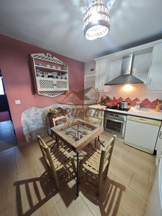 Casa adosada en venta en Baeza