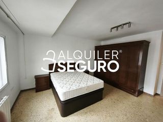 Piso en alquiler en Doctor Cerrada en Zaragoza