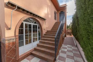 Chalet en venta en Ogíjares
