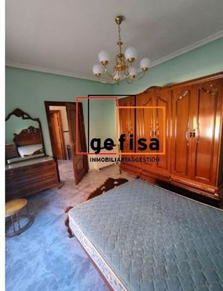 Casa adosada en venta en Valdepeñas
