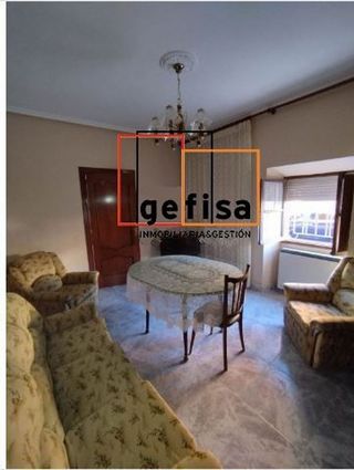 Casa adosada en venta en Valdepeñas