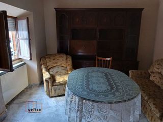 Casa adosada en venta en Valdepeñas