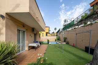 Chalet en venta en Zubia (La)