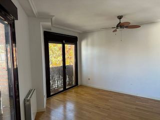 Dúplex en venta en Fuente el Saz de Jarama