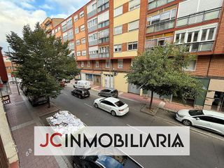 Piso en venta en Delicias en Valladolid