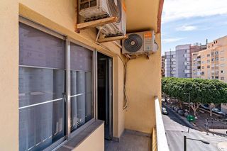 Piso en venta en Ciudad Jardín - Tagarete - El Zapillo en Almería