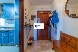 Piso en venta en Parque Alcosa - Jardines del Edén en Sevilla