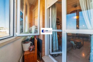 Piso en venta en Parque Alcosa - Jardines del Edén en Sevilla