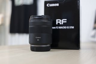 Canon RF 85mm F2 MACRO IS STM -NUEVO-