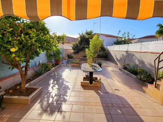 Casa adosada en venta en Sant Jordi-Babilonia en Torredembarra