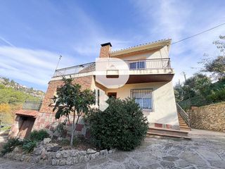 Chalet en venta en Cervelló