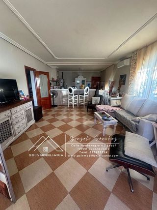 Chalet en venta en Lucena