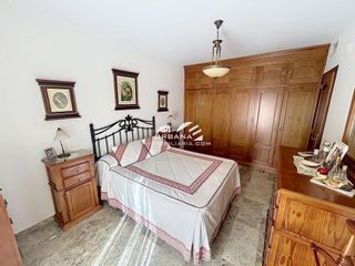 Chalet en venta en Lucena