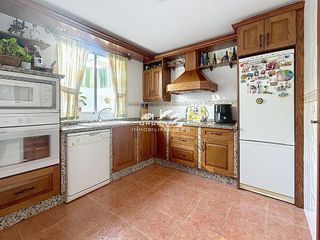 Chalet en venta en Lucena