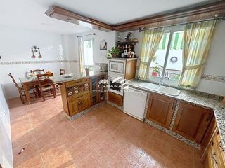 Chalet en venta en Lucena