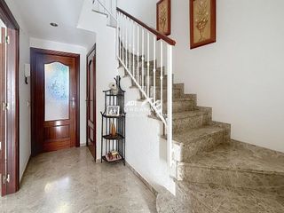 Chalet en venta en Lucena