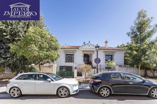 Chalet en venta en Ogíjares