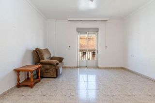 Chalet en venta en Guadix