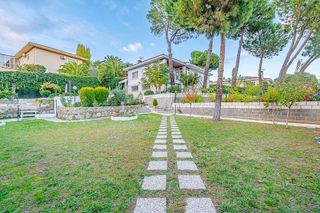 Chalet en venta en Cerro de Alarcón - Puente La Sierra - Mirador del Romero en Valdemorillo