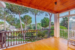 Chalet en venta en Cerro de Alarcón - Puente La Sierra - Mirador del Romero en Valdemorillo