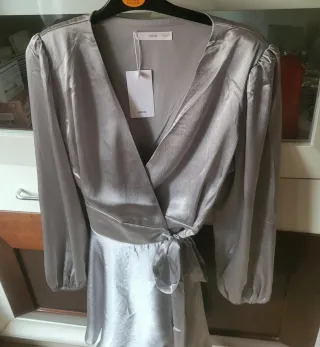 Vestido plateado Mango fiesta