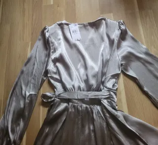 Vestido plateado Mango fiesta