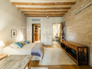 Piso en venta en El Raval en Barcelona