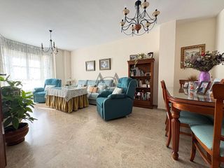 Chalet en venta en Lucena