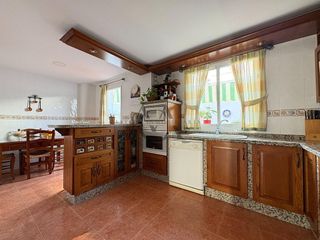 Chalet en venta en Lucena