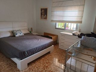 Chalet en venta en Yecla