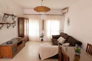 Casa adosada en venta en Benacazón