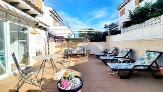 Casa en venta en Mil Palmeras en Pilar de la Horadada