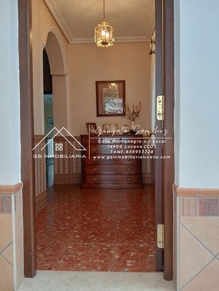 Casa adosada en venta en Lucena