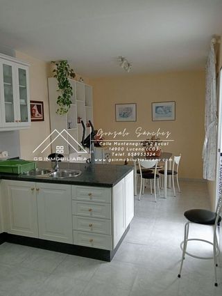 Casa adosada en venta en Lucena