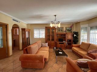 Chalet en venta en Jubalcoi en Elche