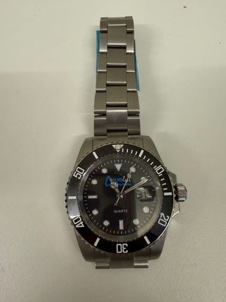 Reloj Negro y Plateado