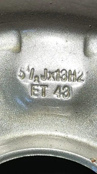 Llantas y neumáticos 13 pulgadas