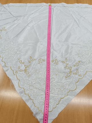 Pico Fallera Seda Salvaje Bordado Oro y Blanco