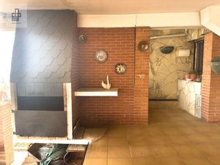 Chalet en venta en Torrelles de Llobregat