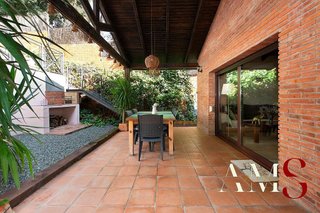 Chalet en venta en Begues