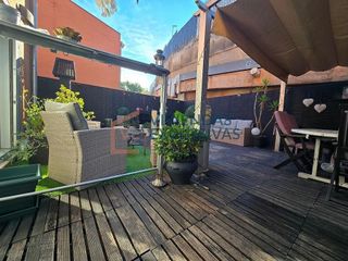 Casa pareada en venta en Sant Andreu de la Barca